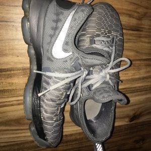 KD basketball sneakers